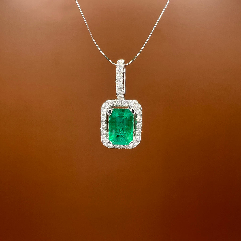 Classic Emerald Pendant
