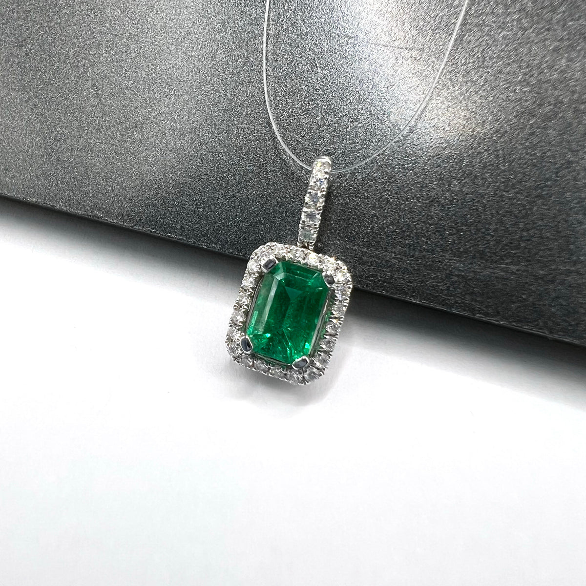 Classic Emerald Pendant