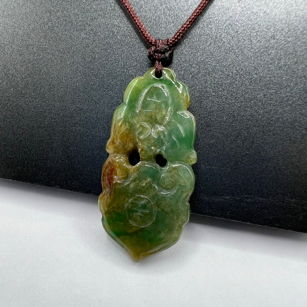 Reishi and Bat - Natural Jade Pendant